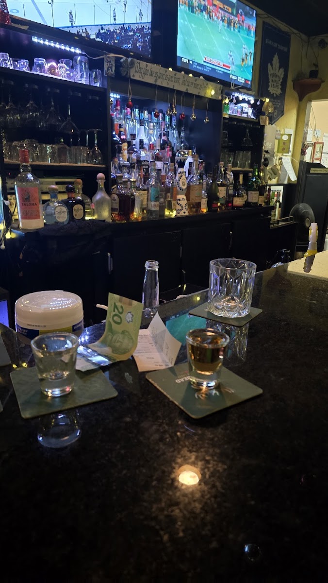 Kanu Bar & Grill Photos 2